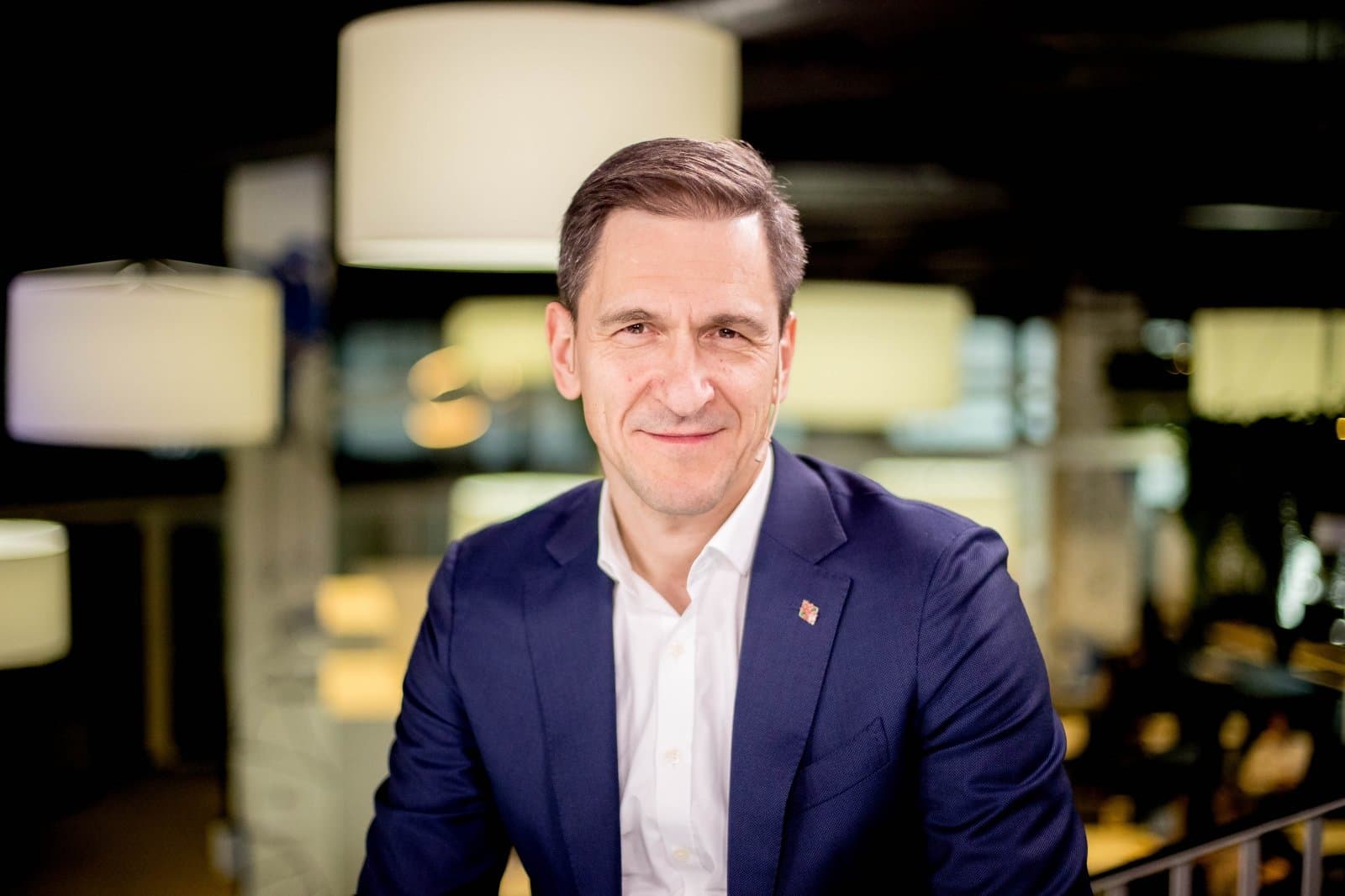 Frontnews image description