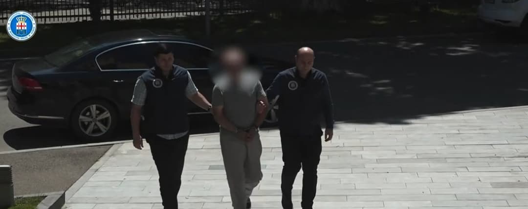 რესპუბლიკური საავადმყოფოს ყოფილი ფინანსური დირექტორი, ინფრასტრუქტურის დეპარტამენტის ყოფილი თანამშრომელი და ინდივიდუალური მეწარმე დააკავეს