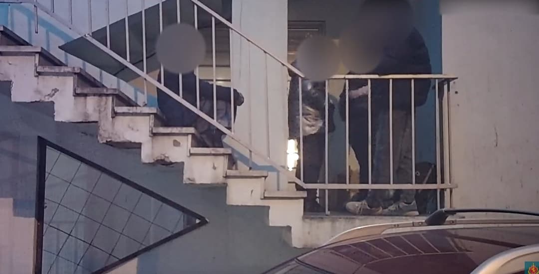 არასრულწლოვნით ვაჭრობის ფაქტთან დაკავშირებით 2 პირი დააკავეს, 1 პირს ბრალი წარედგინა