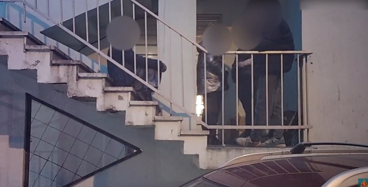 Frontnews image description