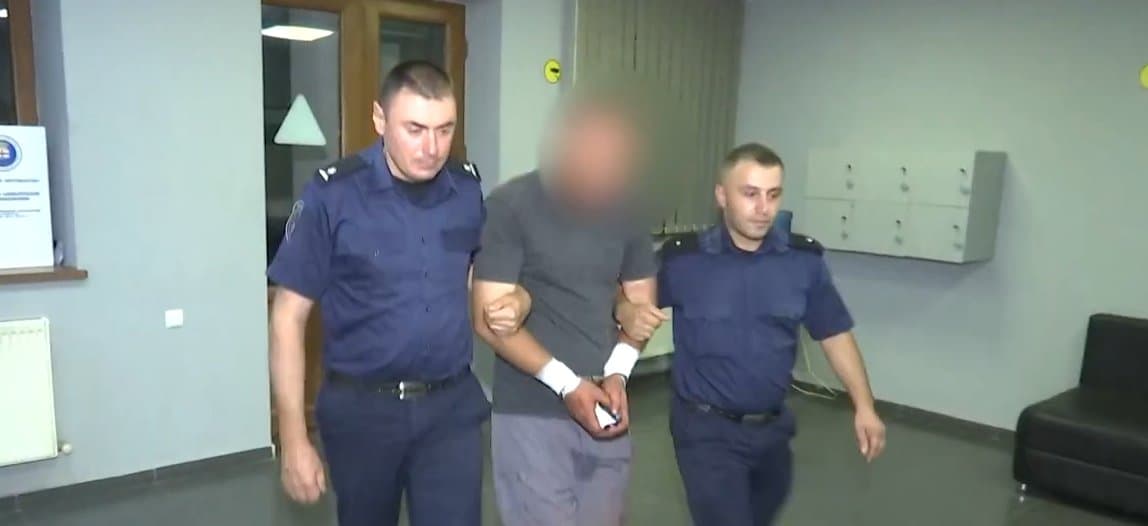 Frontnews image description