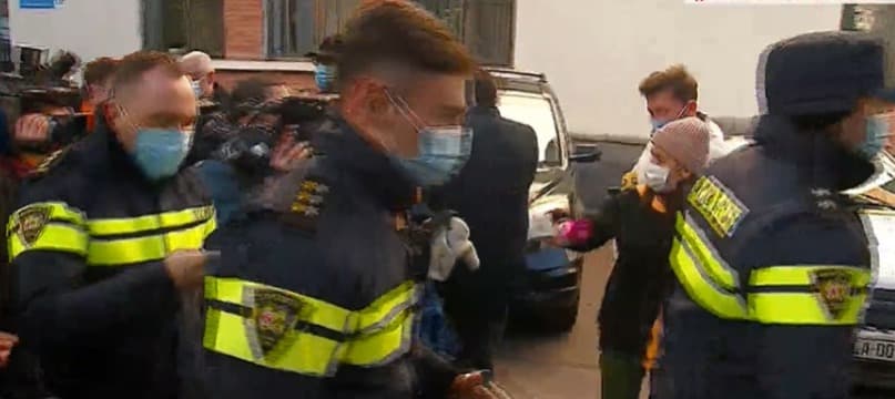 სემეკთან აქციის ორი მონაწილე დააკავეს