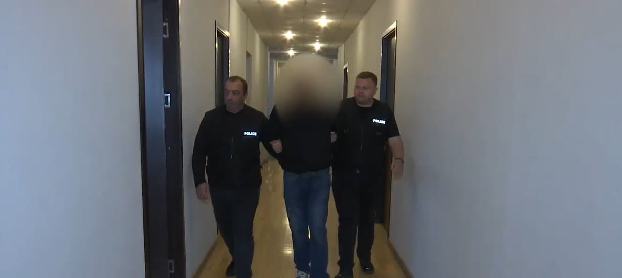 Frontnews image description