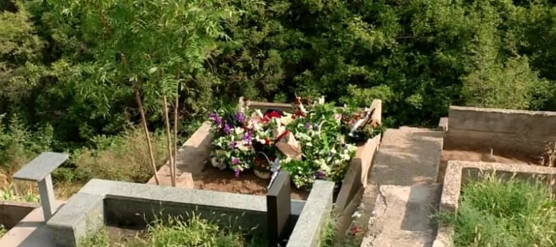 ლექსო ლაშქარავა საბურთალოს სასაფლაოზე დაკრძალეს