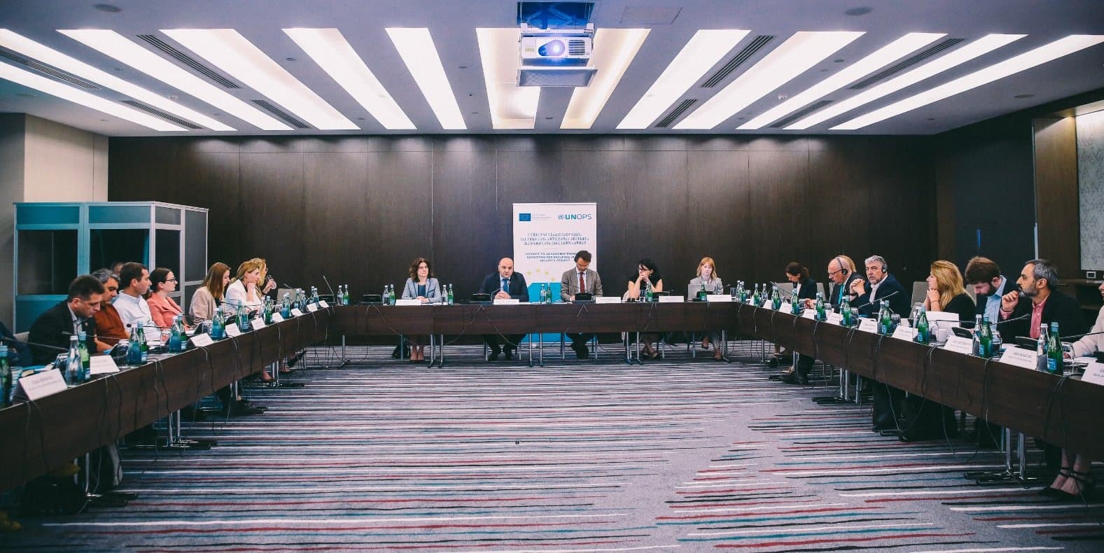 Frontnews image description