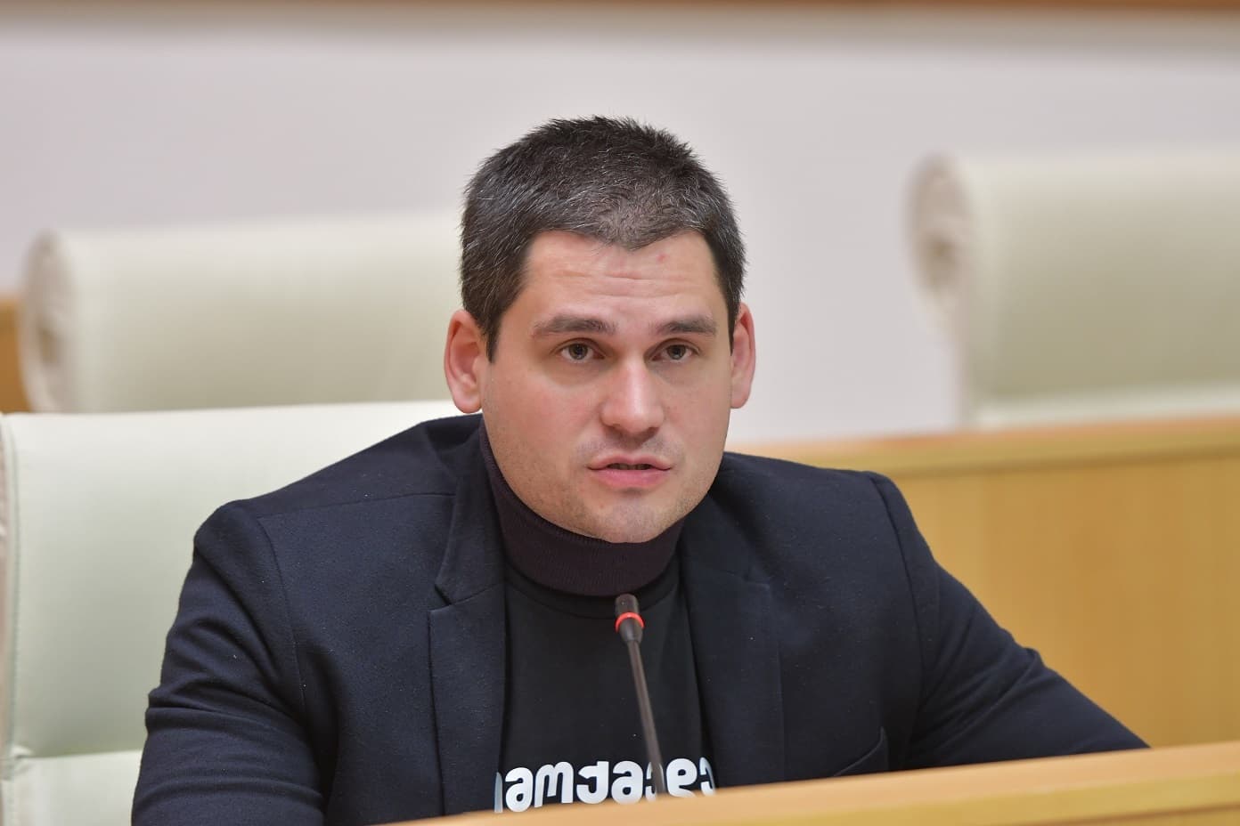 Frontnews image description