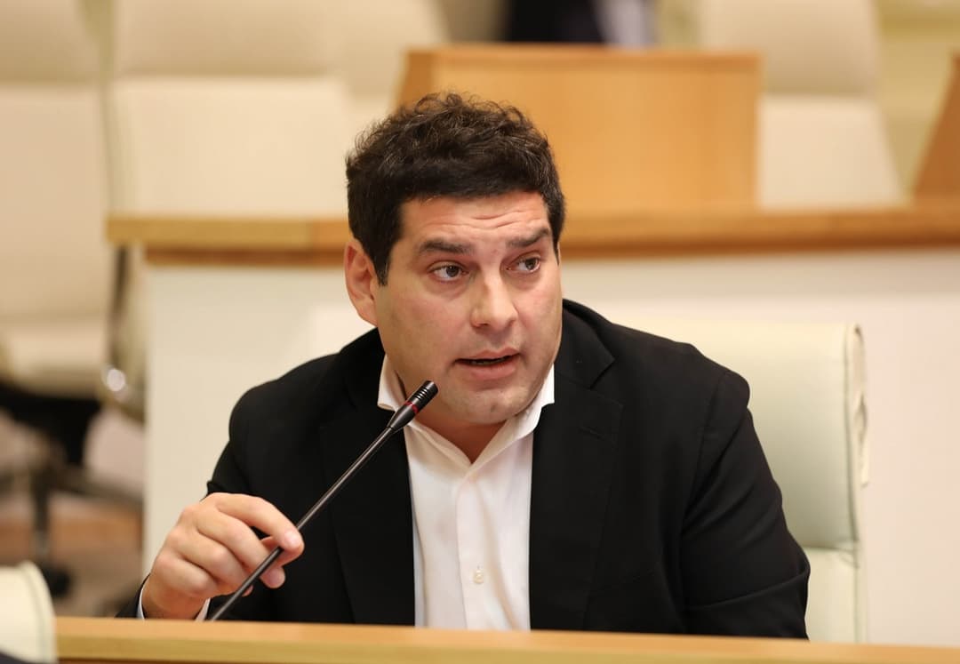 ბექა დავითულიანი – რა პოლიტიკურ პასუხისმგებლობაზეა ლაპარაკი ბავშვის გარდაცვალებაში, საერთოდ რა მოსატანი კატეგორიაა პოლიტიკა და თანამდებობა ამ ნაწილთან?!