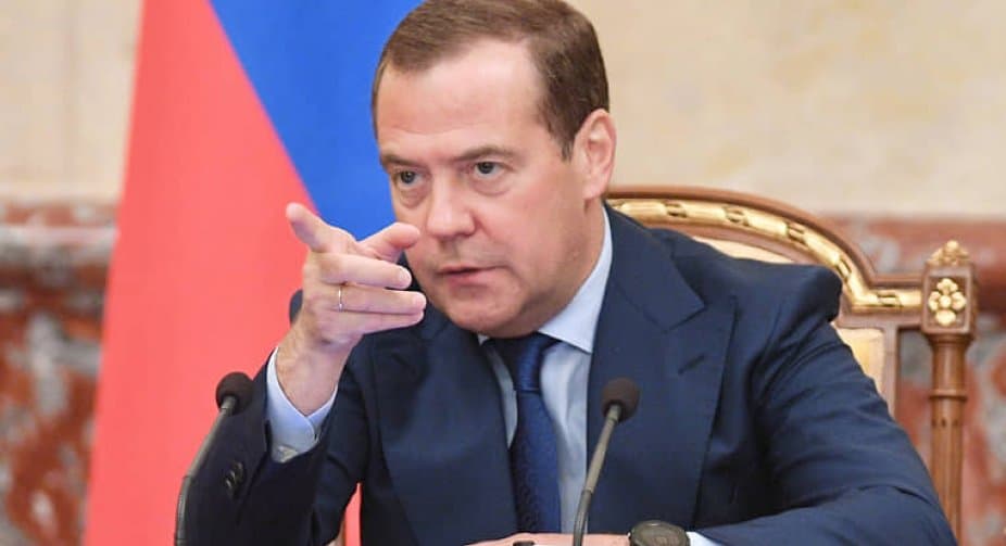 მედვედევი – ევროკავშირის წევრობას და ძველ ჰაუბიცებს დაპირდნენ, დათვრნენ და სახლში მატარებლით წავიდნენ