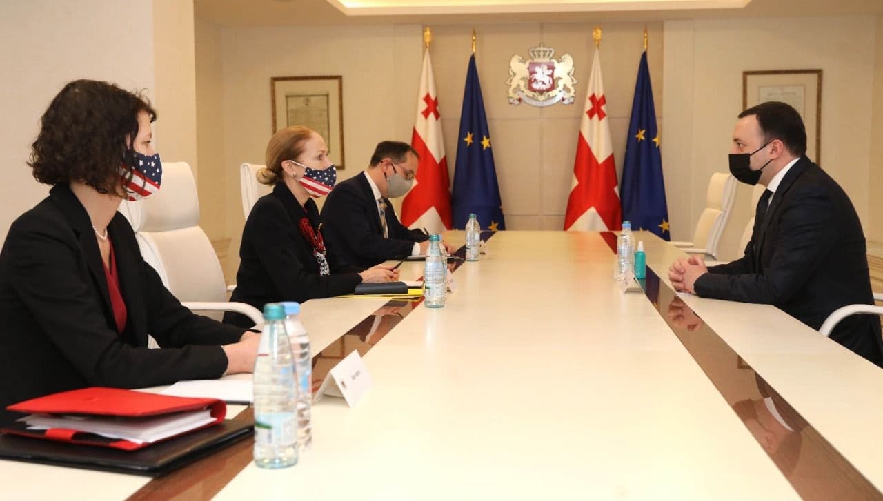 Frontnews image description