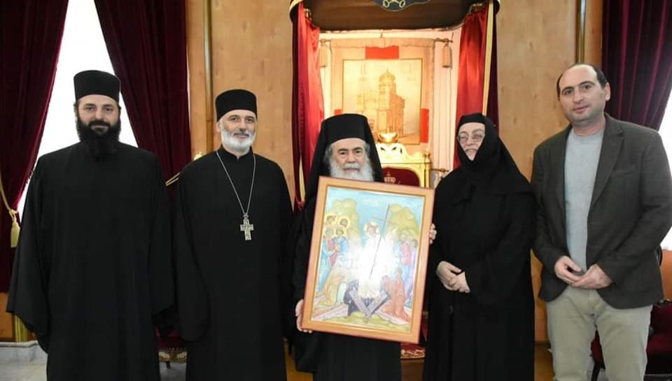 Frontnews image description