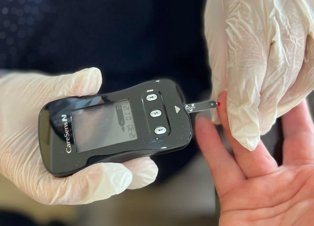 ხაშურში მცხოვრებ აფხაზეთიდან დევნილებს უფასო სამედიცინო გამოკვლევები ჩაუტარდათ