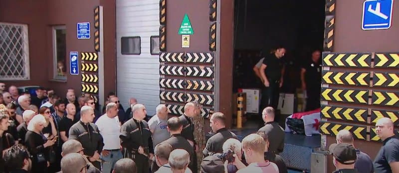 უკრაინაში დაღუპული არჩილ დევრისაშვილი საქართველოში ჩამოასვენეს