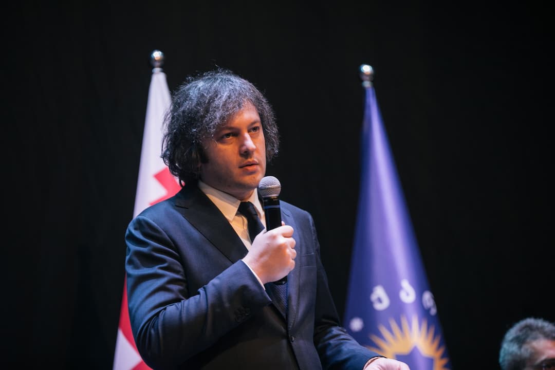 ირაკლი კობახიძე – ოკეანის გაღმა ვიღაც მტკიცებულების გარეშე გვისანქცირებს მოსამართლეებს, ვიღაც რა, ენტონი ბლინკენს მოაწერინეს ამაზე ხელი, ის გასვარეს ამ საქმეში