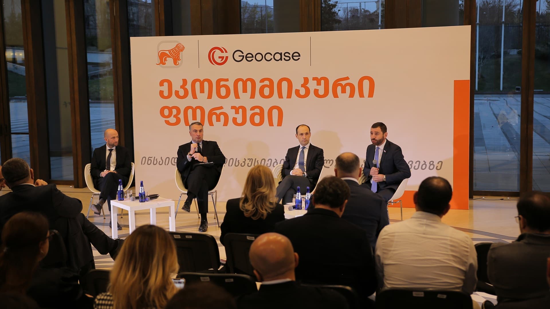 Frontnews image description