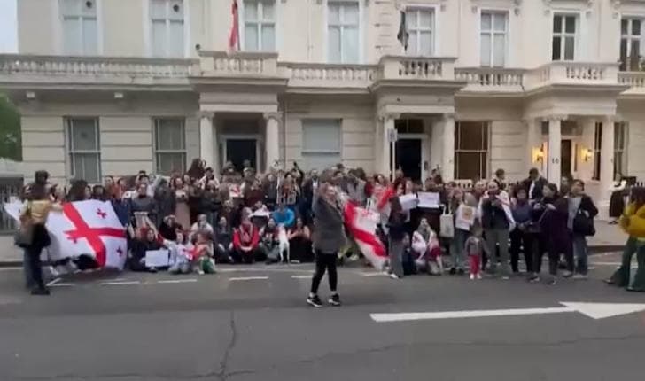 ემიგრანტები დამატებით საარჩევნო უბნებზე ცესკოს გადაწყვეტილებას სასამართლოში ასაჩივრებენ