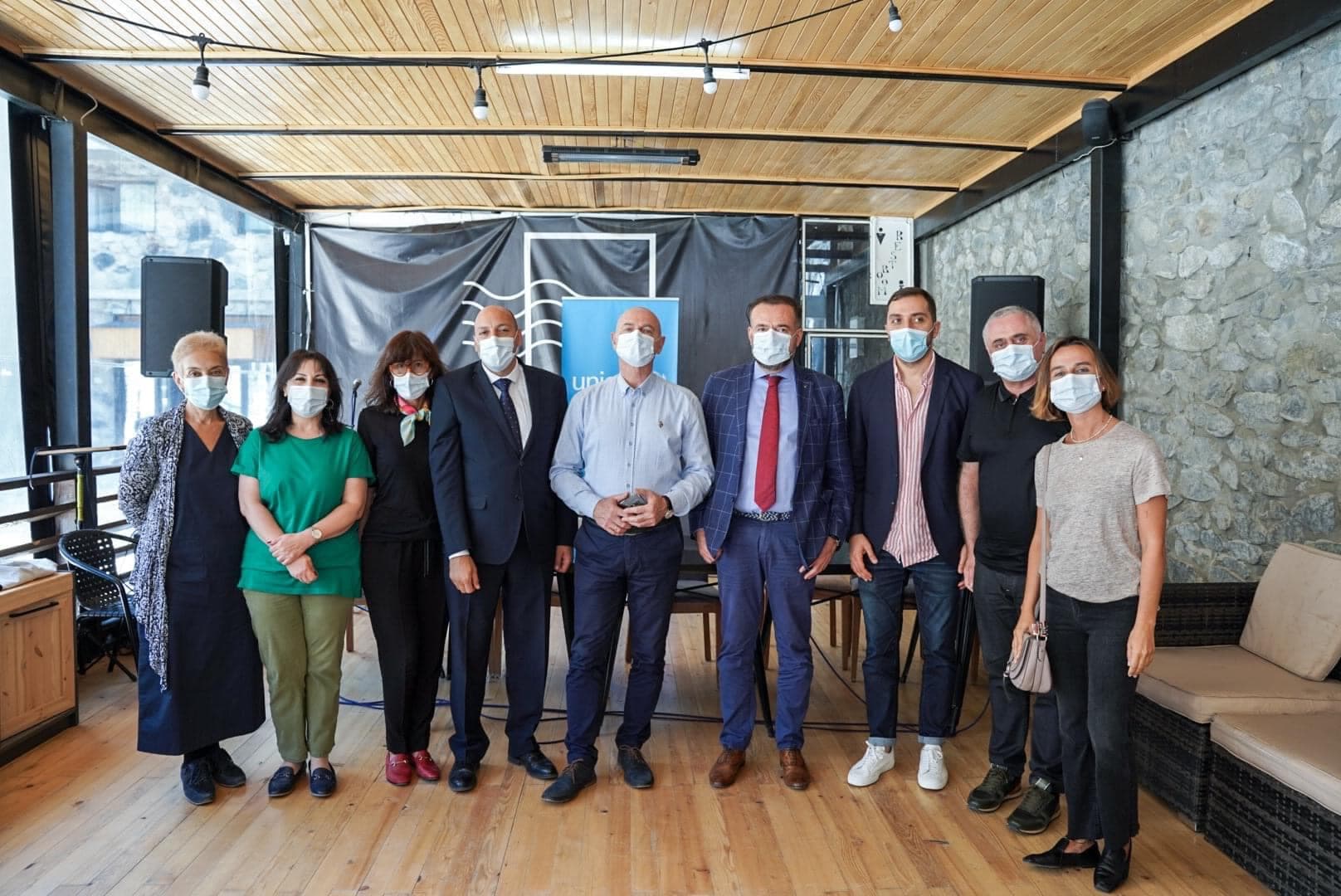 Frontnews image description