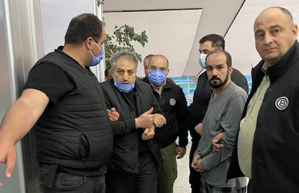 აშშ-ის საელჩოს ინფორმაციით, საქართველოდან ამერიკაში ორი ძებნილი პირის ექსტრადირება განხორციელდა