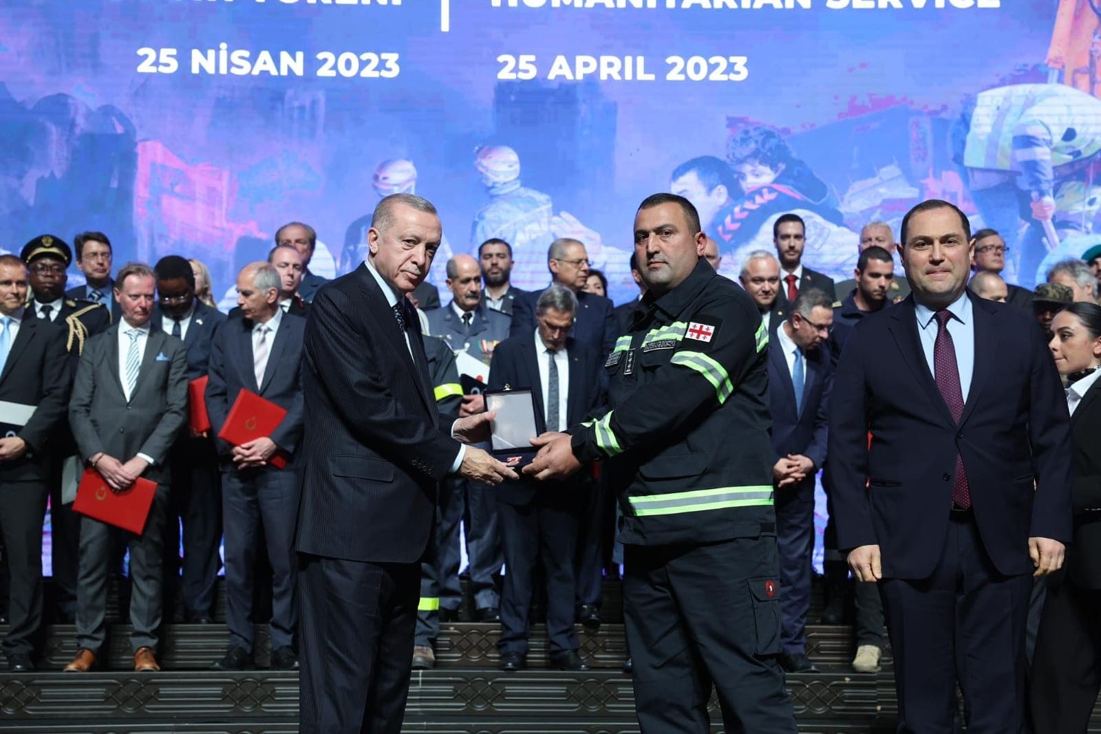 Frontnews image description