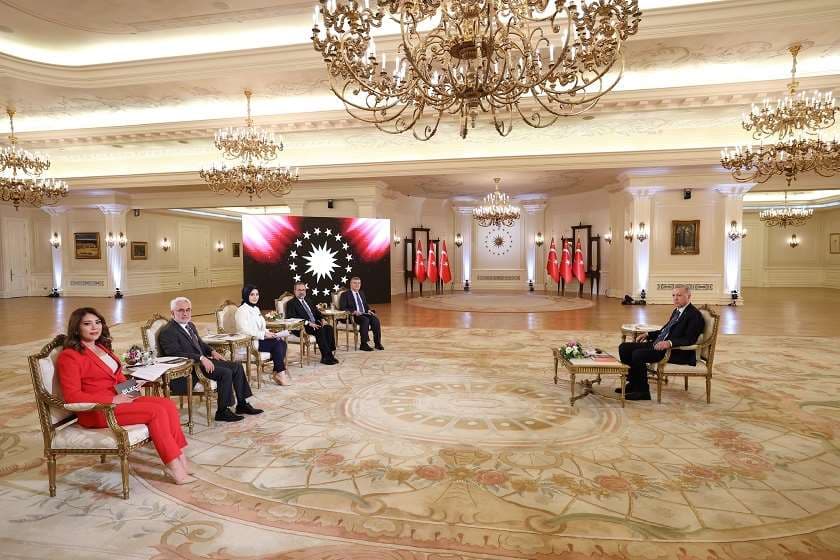 Frontnews image description