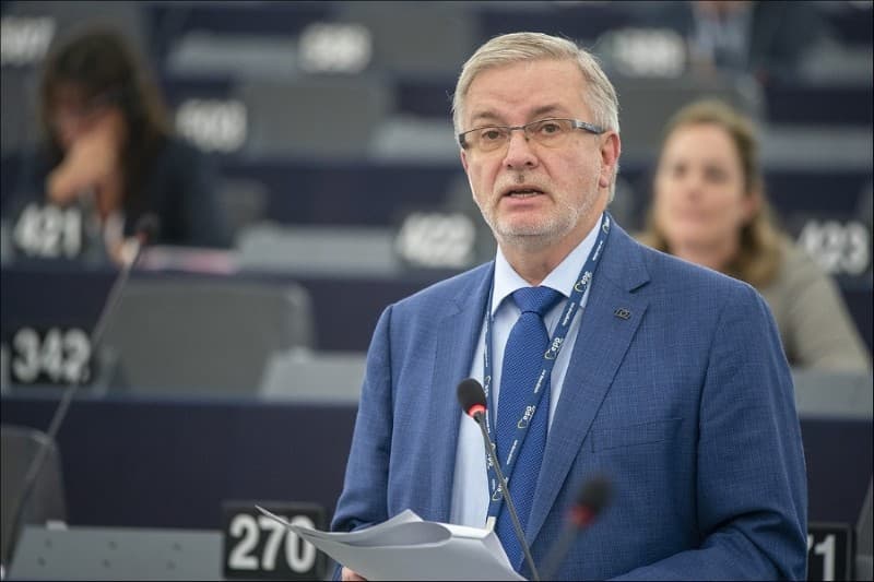 MEP Gahler urges Georgian political parties to join forces as “people deserve better”