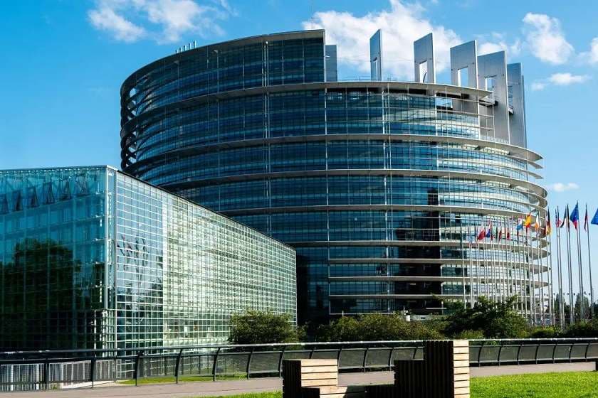 Frontnews image description