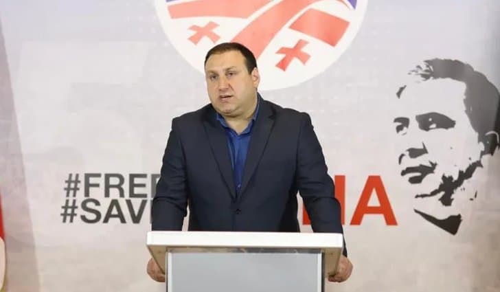 ლაშა ფარულავა – ერთადერთი, რაც ახლა ხდება, არის მოტყუება ჩვენი დასავლელი პარტნიორების, თითქოს რაღაც რეფორმებს ატარებენ