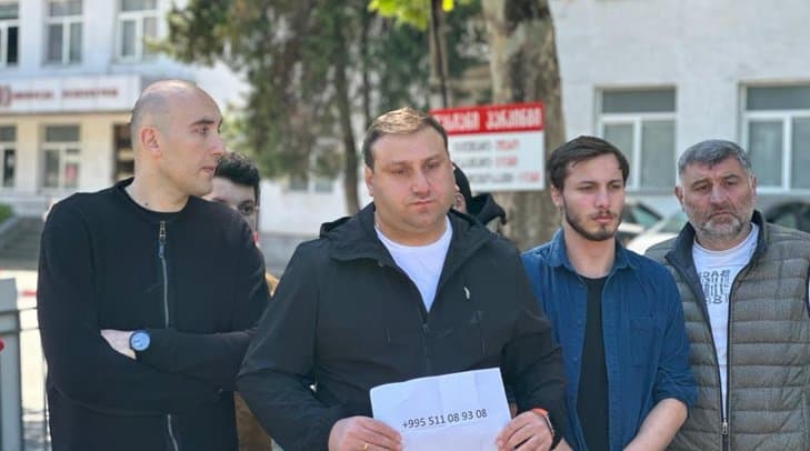 ლაშა ფარულავა – მამაჩემს დილის ხუთ საათზე ურეკავდნენ და ჩემი ფიზიკური ანგარიშსწორებით ემუქრებოდნენ, ის ახლა რეანიმაციაშია