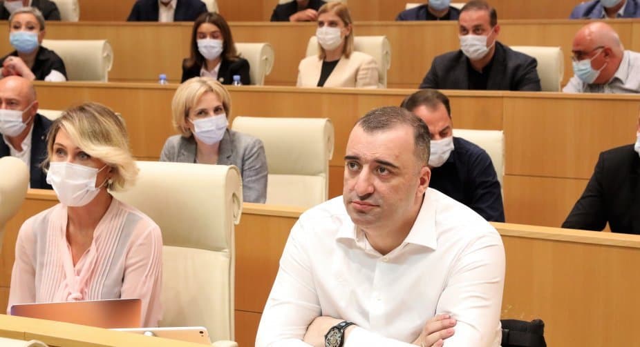 რატი იონათამიშვილი – ის ადამიანები, ვინც სულ ცოტა ხნის წინ, ვითომ შშმ პირთა უფლებებზე აღშფოთდნენ და მაინც, სულ „უნარშეზღუდულებს“ გვიწოდებდნენ, ახლა დუმან…