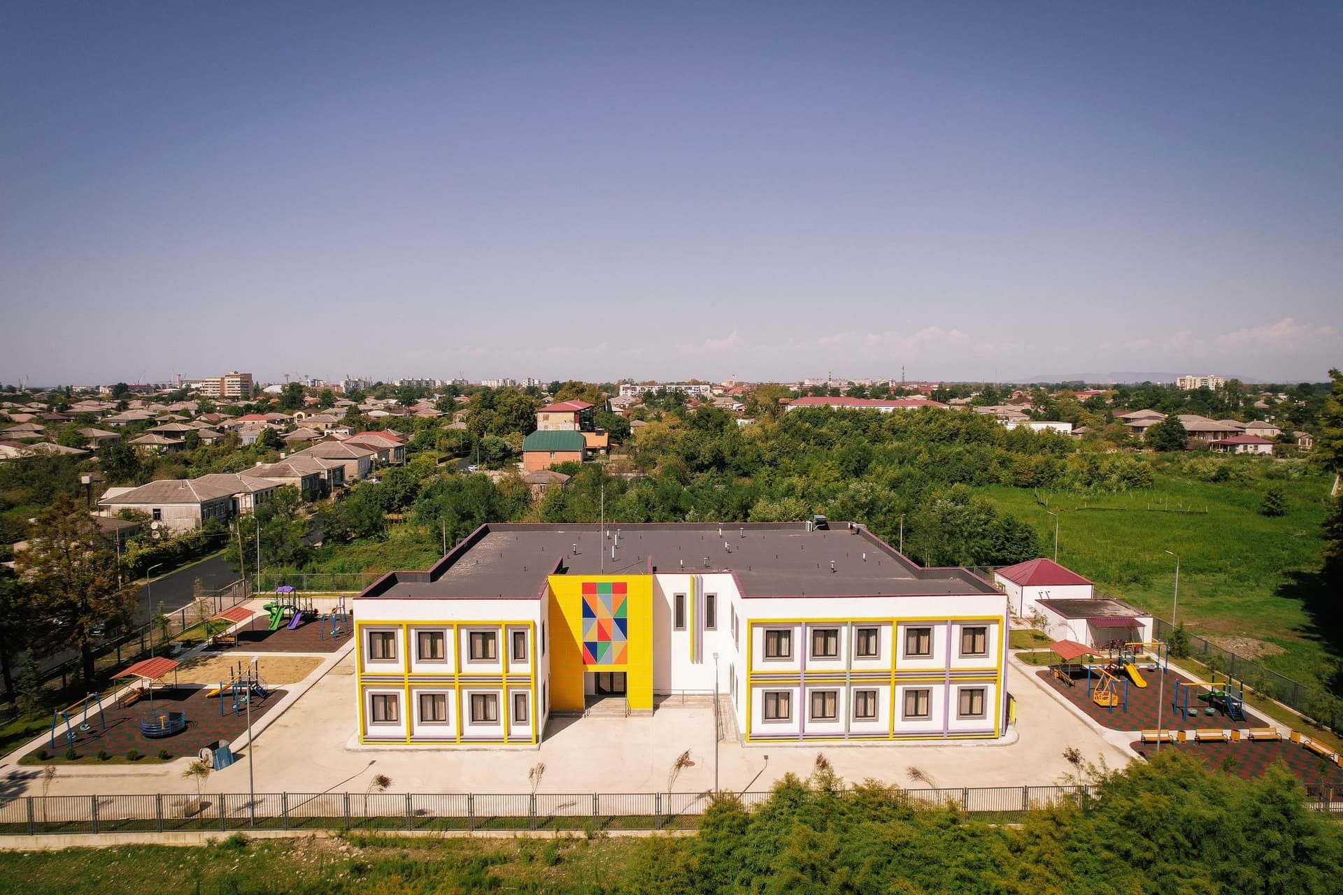 Frontnews image description