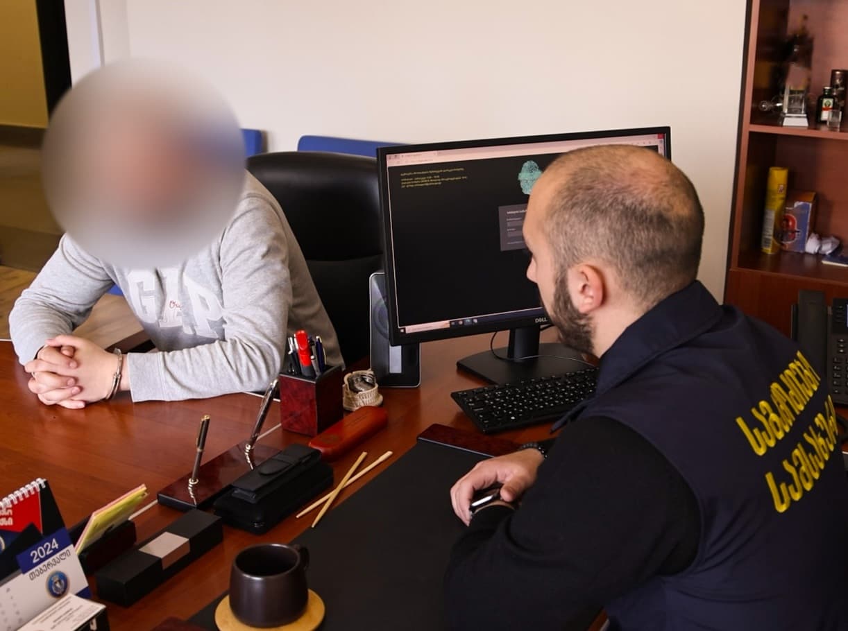 Frontnews image description