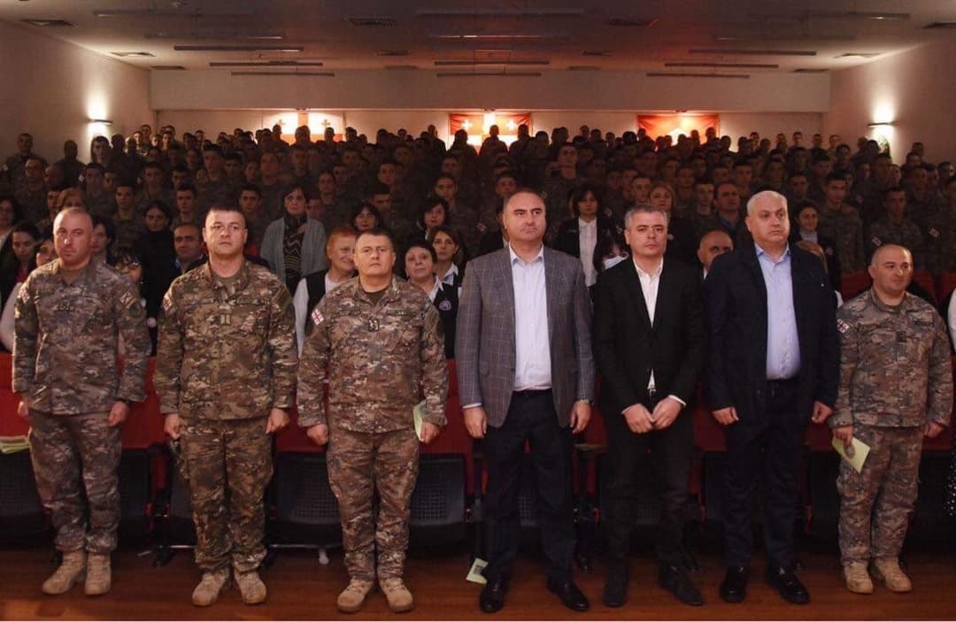 კადეტთა სამხედრო ლიცეუმის მასწავლებლებს მენტორის სტატუსი მიენიჭათ