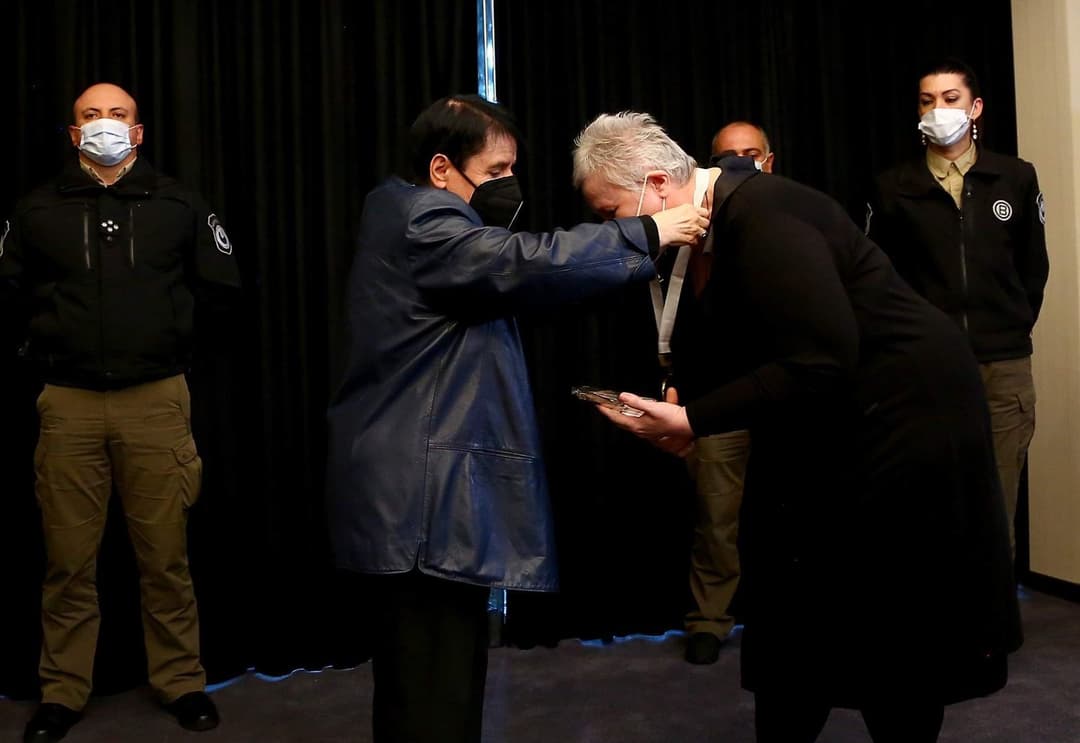 რატი ბრეგაძემ ნონა გაფრინდაშვილთან ერთად მსოფლიო ჩემპიონის ტიტულის მფლობელ ქალ მსჯავრდებულებს გამარჯვება მიულოცა და საჩუქრები გადასცა