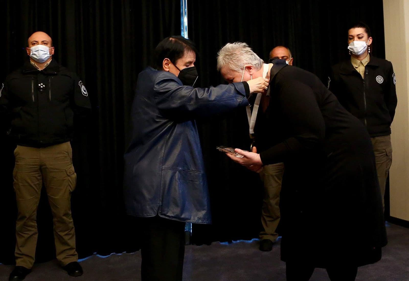 Frontnews image description