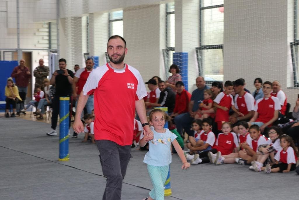 Frontnews image description