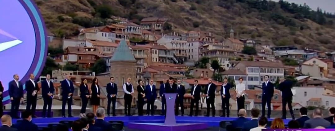 გიორგი გახარიამ თბილისის მაჟორიტარი დეპუტატობის კანდიდატები და სიის წევრები წარადგინა