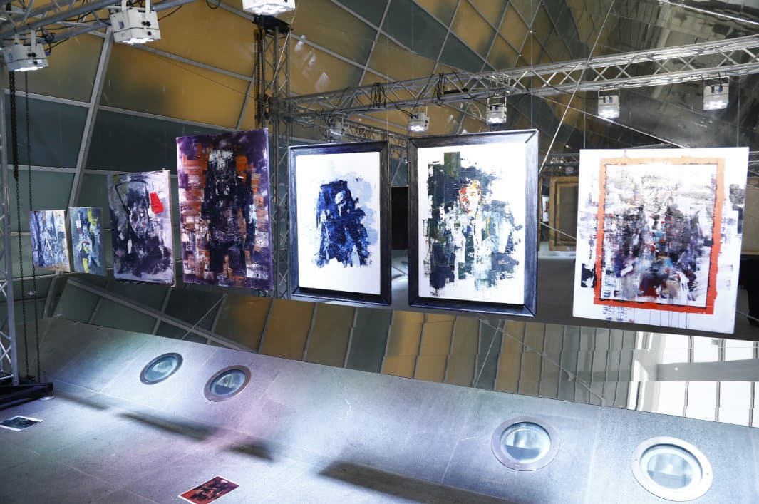 Frontnews image description