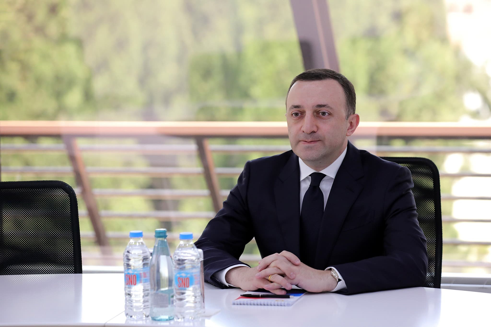 Frontnews image description