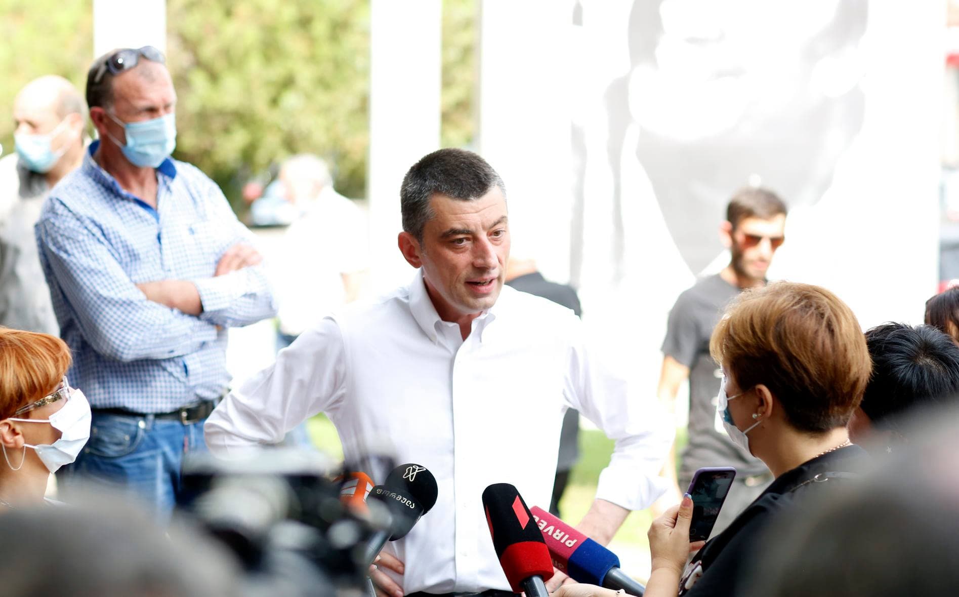 Frontnews image description