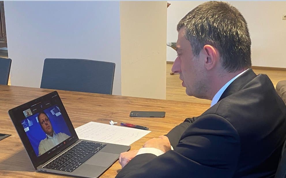 გიორგი გახარია ოლივერ ვარჰეის – ქართველ ხალხს გადახდილი აქვს იმის ფასი, რომ მიიღოს ევროკავშირის წევრობის კანდიდატის სტატუსი