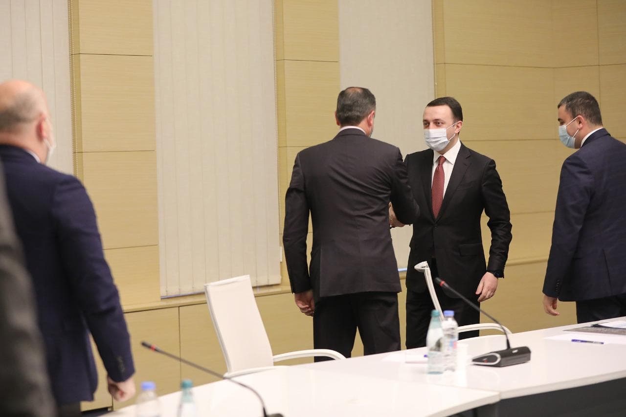 Frontnews image description