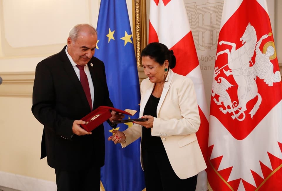 გიორგი შარვაშიძე – დღეს მივმართე აკადემიურ საბჭოს, რექტორის თანამდებობიდან გადადგომის თაობაზე