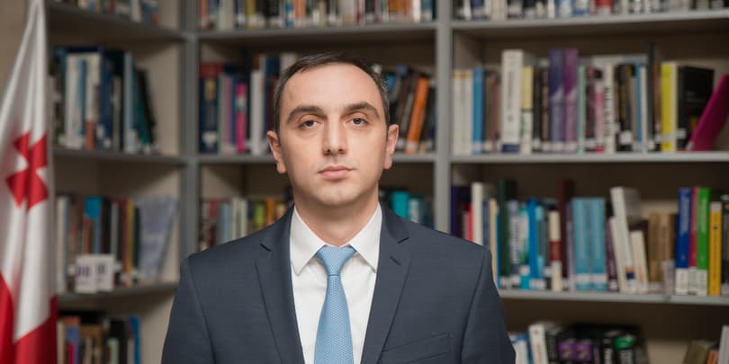 Frontnews image description