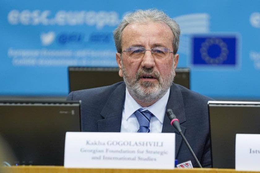 კახა გოგოლაშვილი – რაღაც სამართლებრივი გამოსავალი უნდა მოინახოს, რადგან არ შეიძლება მესამე პრეზიდენტის დიდი ხნით ციხეში გაჩერება