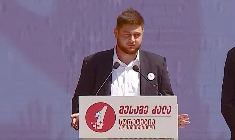 მოშიმშილე ირაკლი გოგუაძე კლინიკაში გადაიყვანეს