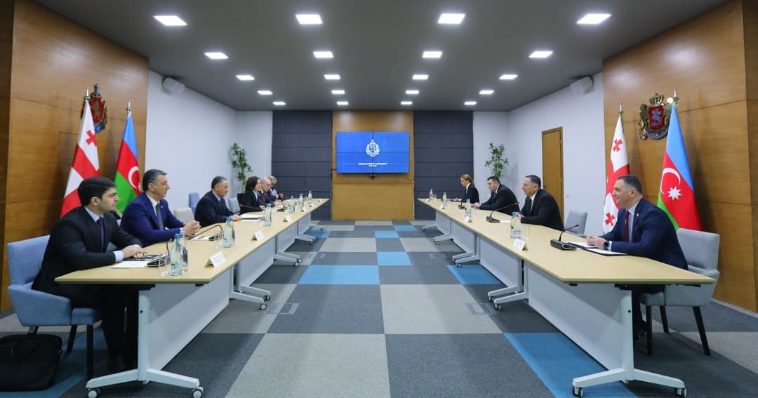 ვახტანგ გომელაური აზერბაიჯანის რესპუბლიკის უსაფრთხოების საბჭოს მდივანს შეხვდა