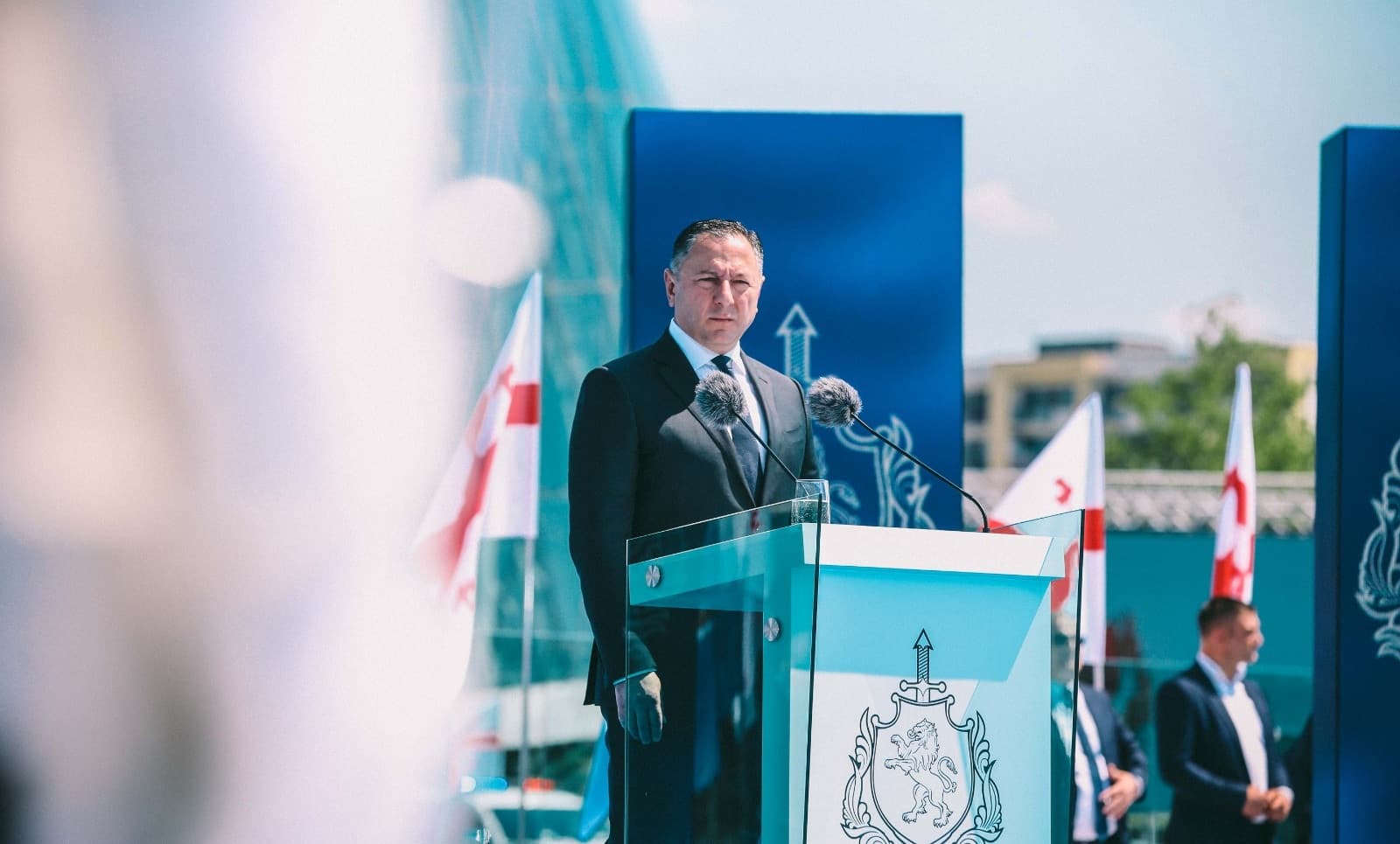 Frontnews image description