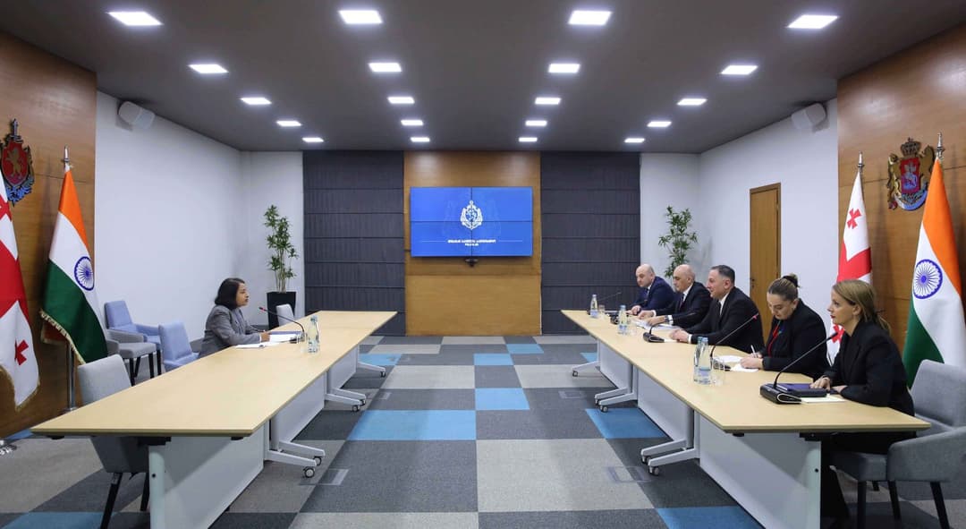 ვახტანგ გომელაურმა ინდოეთის რესპუბლიკის ელჩთან გაცნობითი ხასიათის შეხვედრა გამართა
