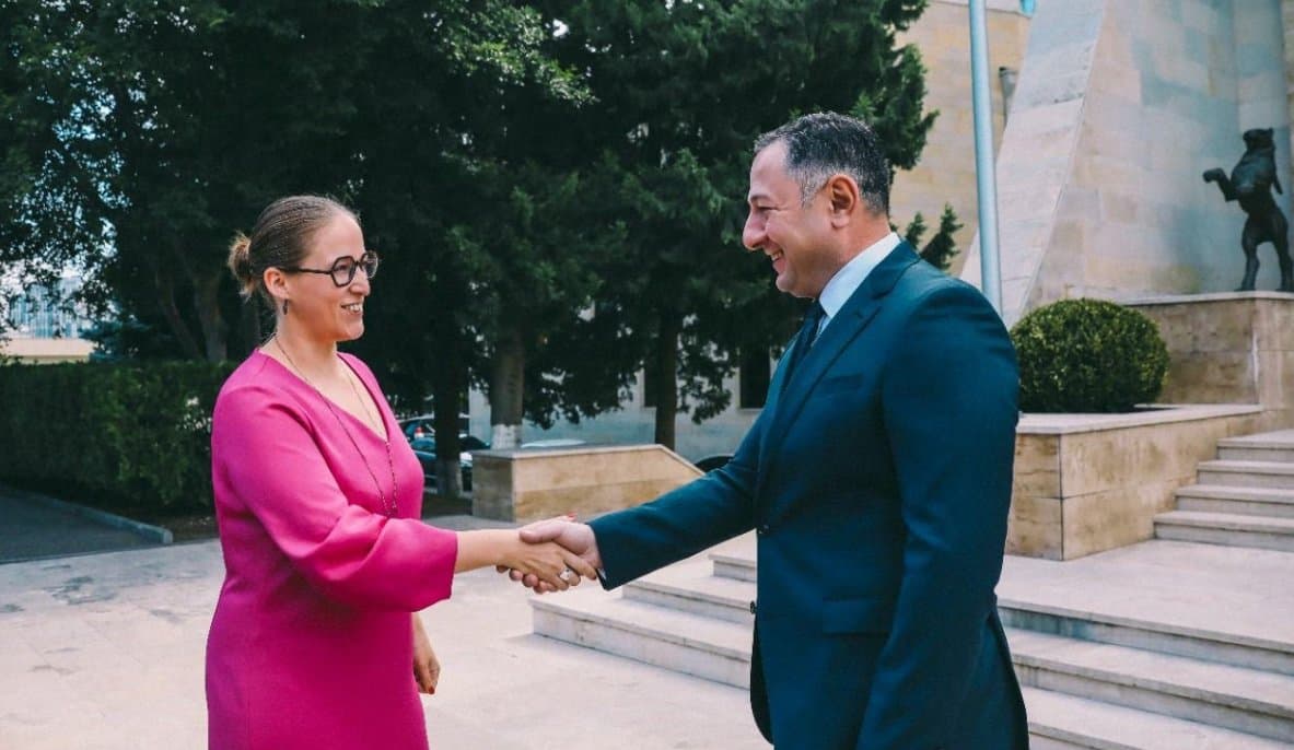 Frontnews image description