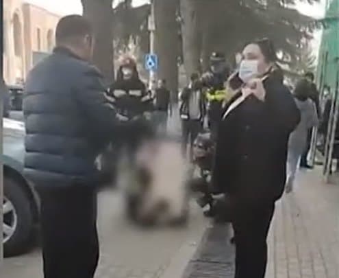 გორის ცენტრში მამაკაცმა თავის დაწვა სცადა