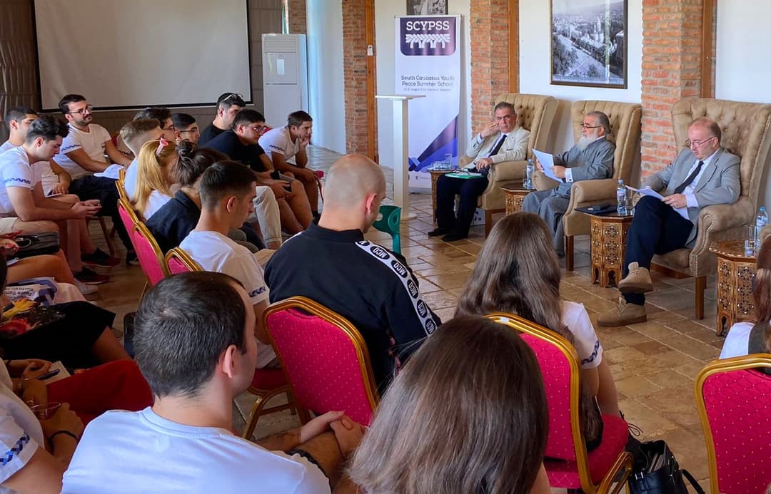 ფოთისა და ხობის მიტროპოლიტმა სამხრეთ კავკასიის მშვიდობის საზაფხულო სკოლის სესიაზე მოხსენება “რელიგია და მშვიდობა” წაიკითხა